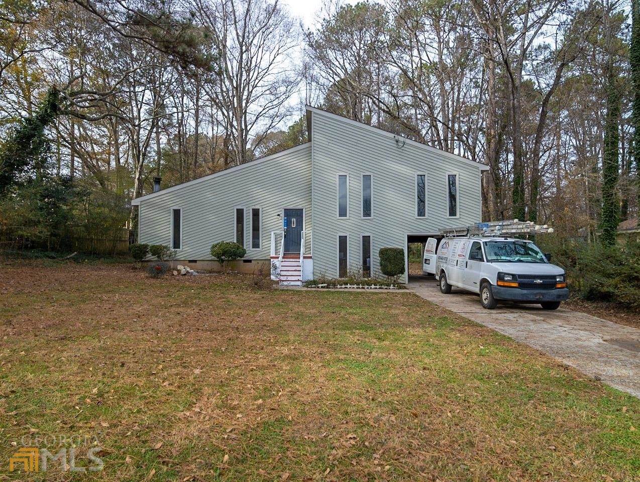 3115 Conrad - Photo 1