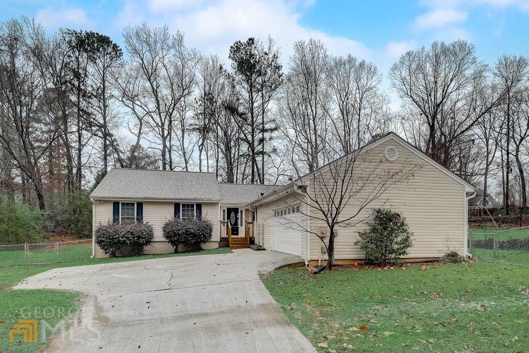 662 Saddlewood - Photo 1