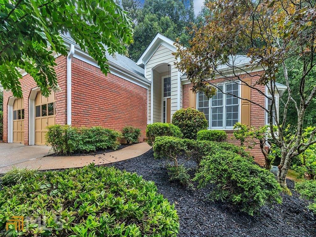 3487 Heatherwood Court - Photo 1