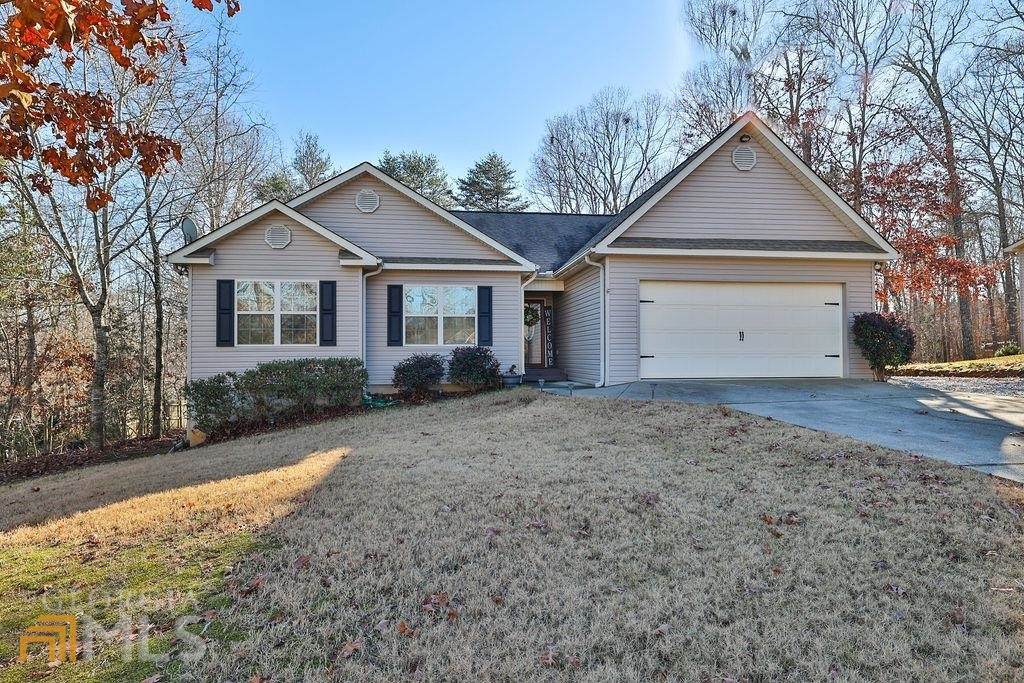 213 Woodcrest Drive - Photo 1