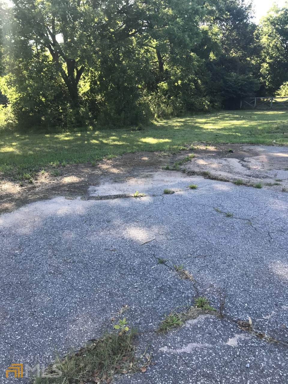 1521 Cherokee - Photo 1