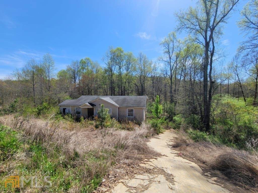 869 Gainesville Highway - Photo 1