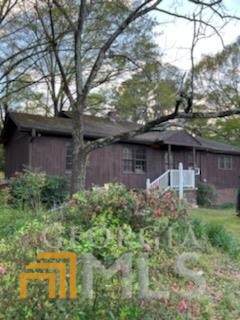 7467 Covington Highway - Photo 1