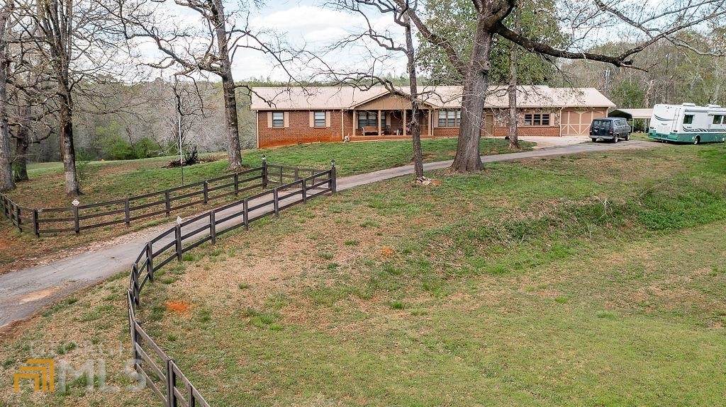 756 Diamond Hill Church - Photo 1