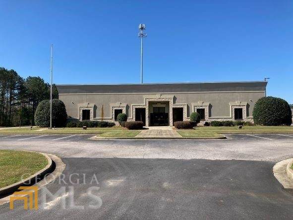 1233 O G Skinner Drive Drive - Photo 1