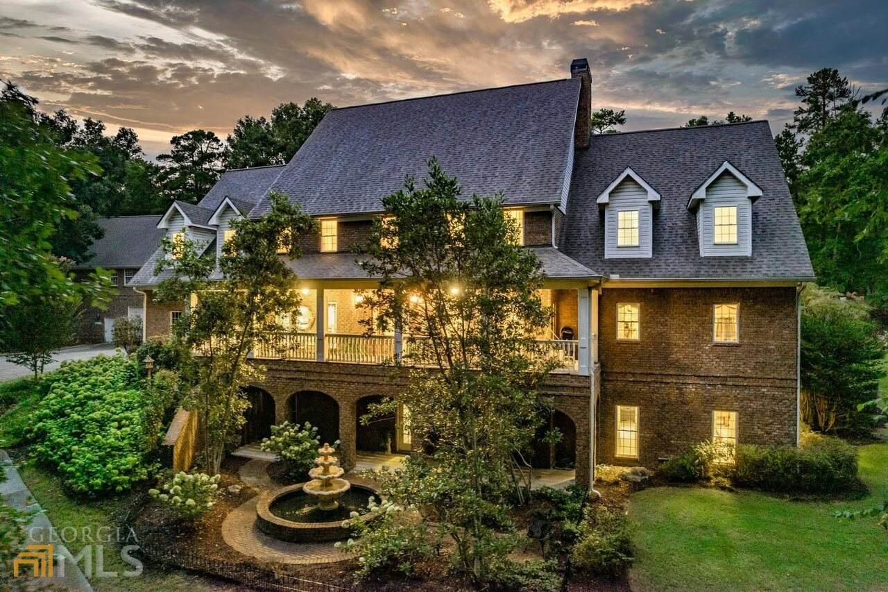 3823 Creek View Circle - Photo 1
