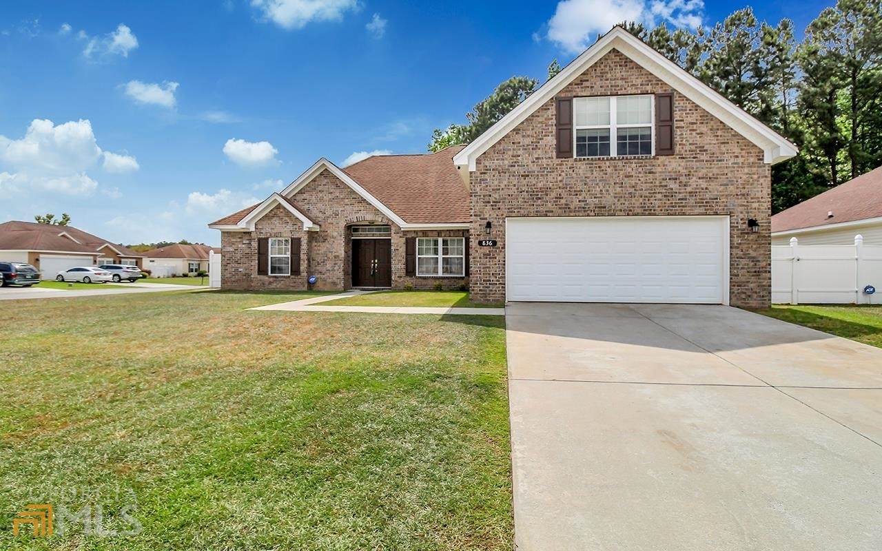 836 Hyacinth Circle - Photo 1