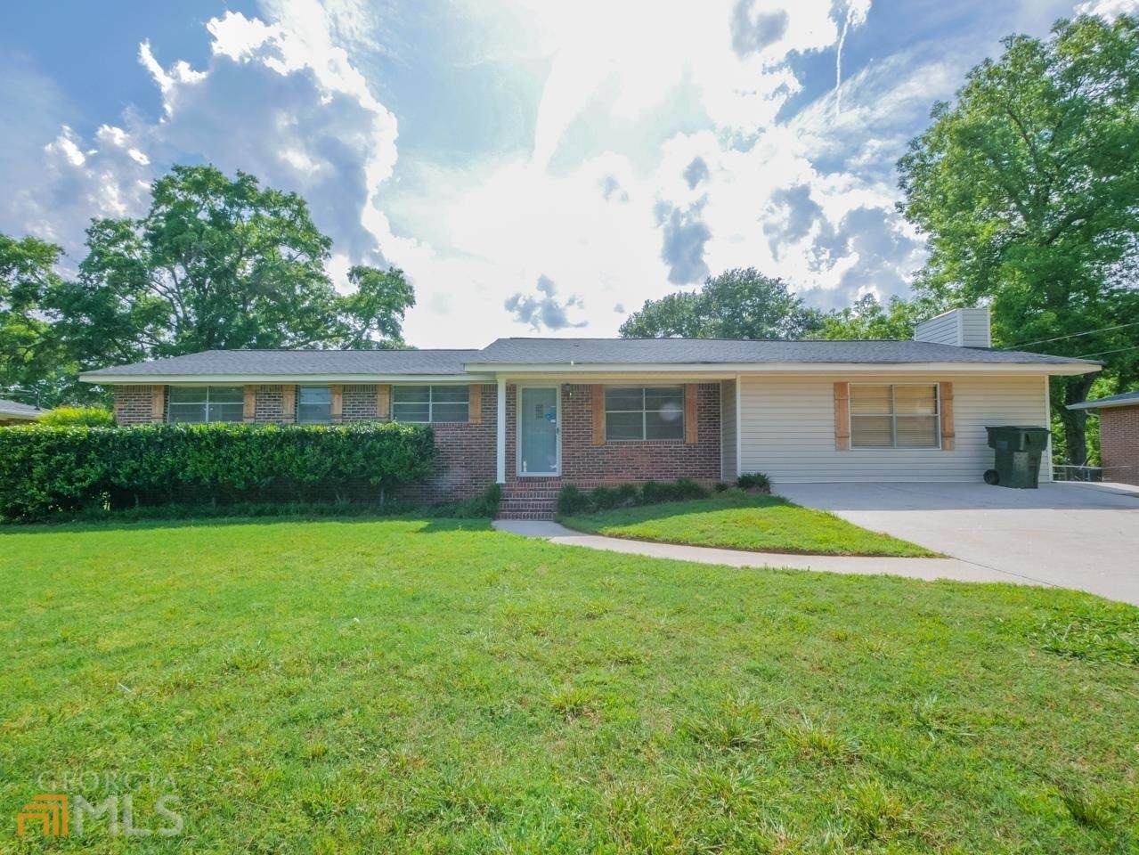 10114 Flat Shoals - Photo 1