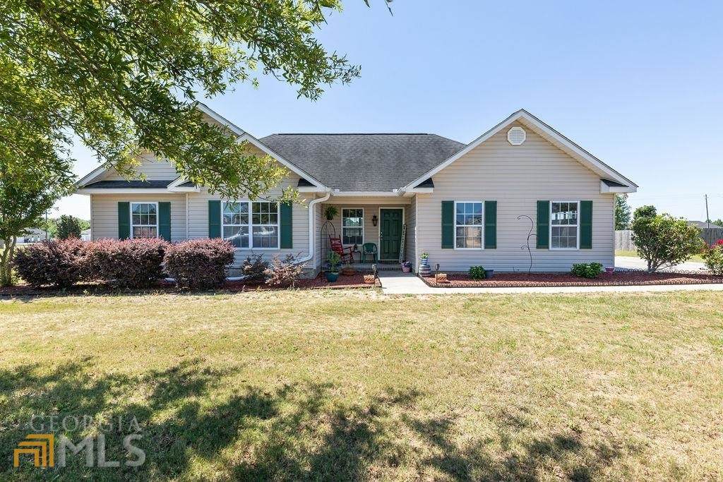 224 Canterberry - Photo 1
