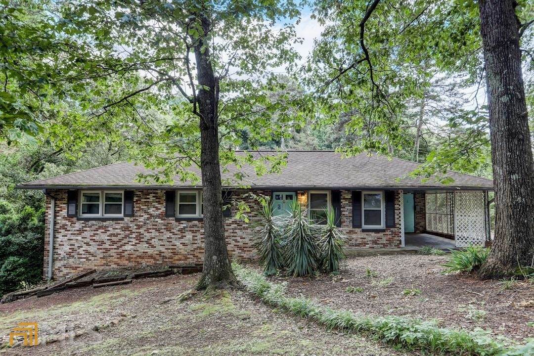 63 Westview - Photo 1