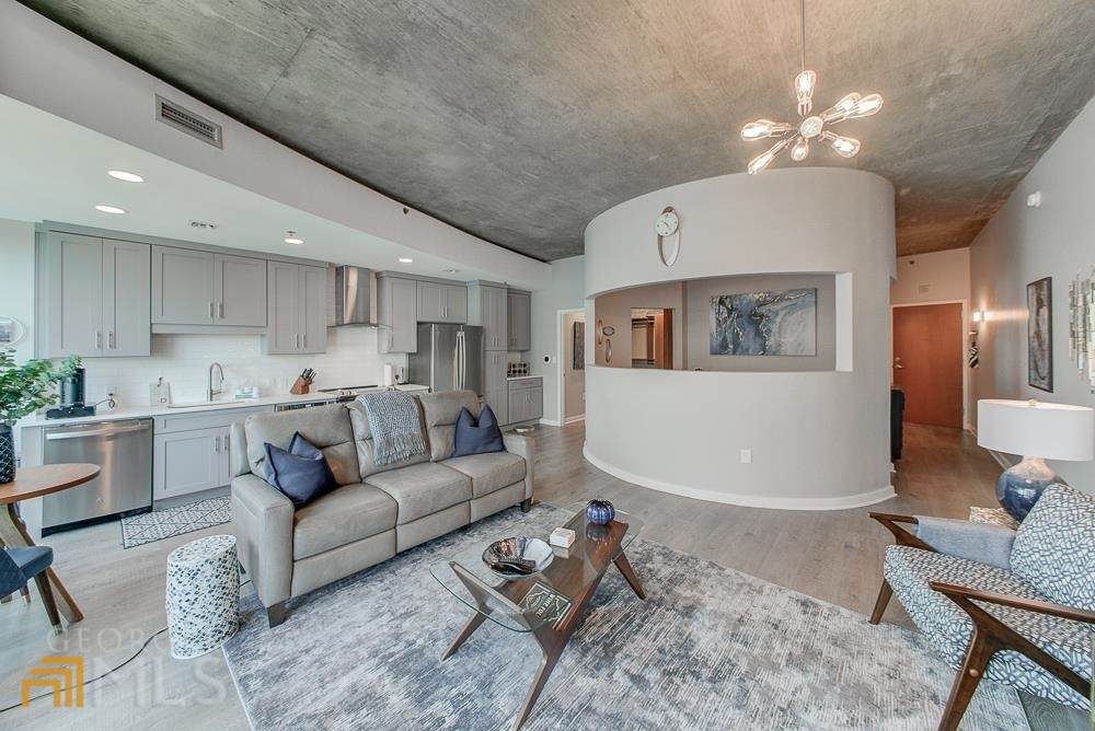 943 Peachtree St Ne - Photo 1