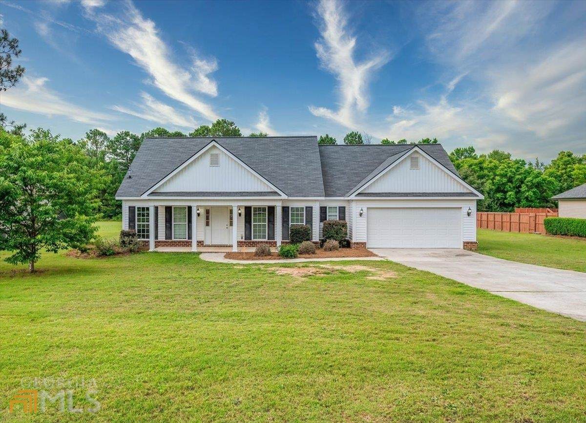 327 Amanda Drive - Photo 1