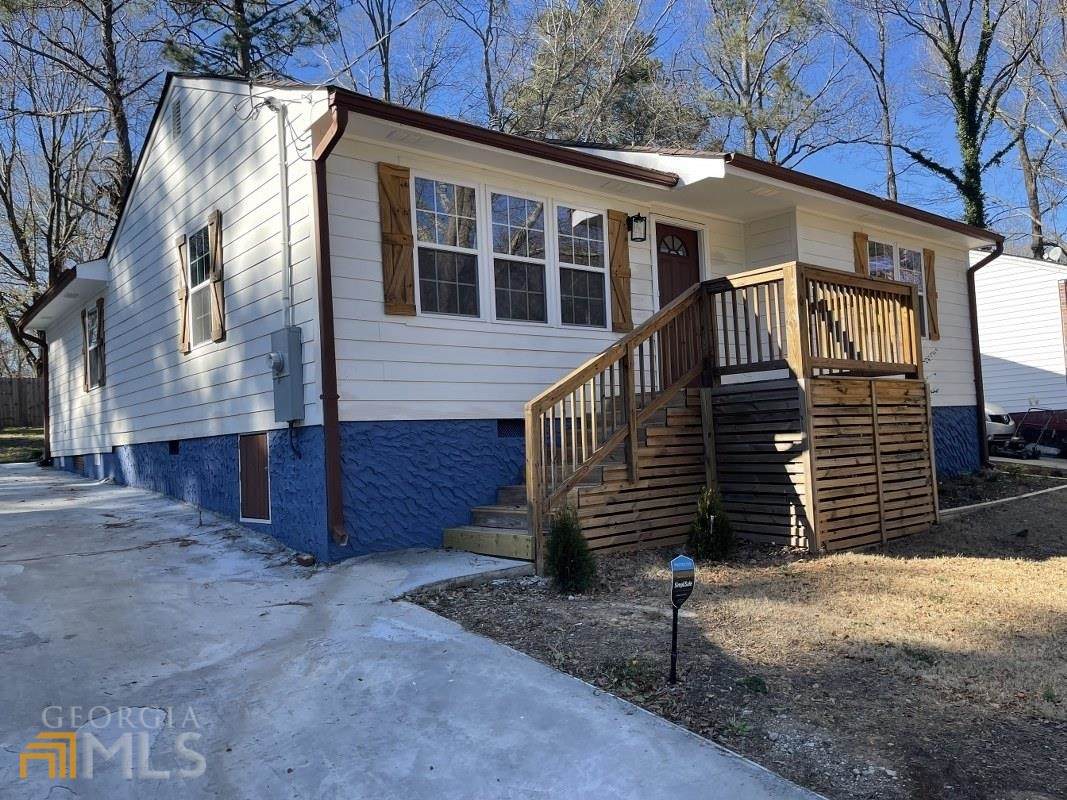 498 Woods Drive - Photo 1