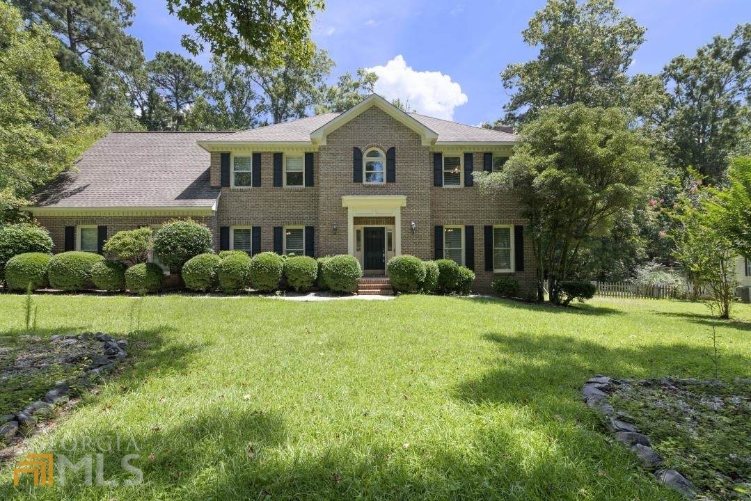 108 Clarendon Court - Photo 1