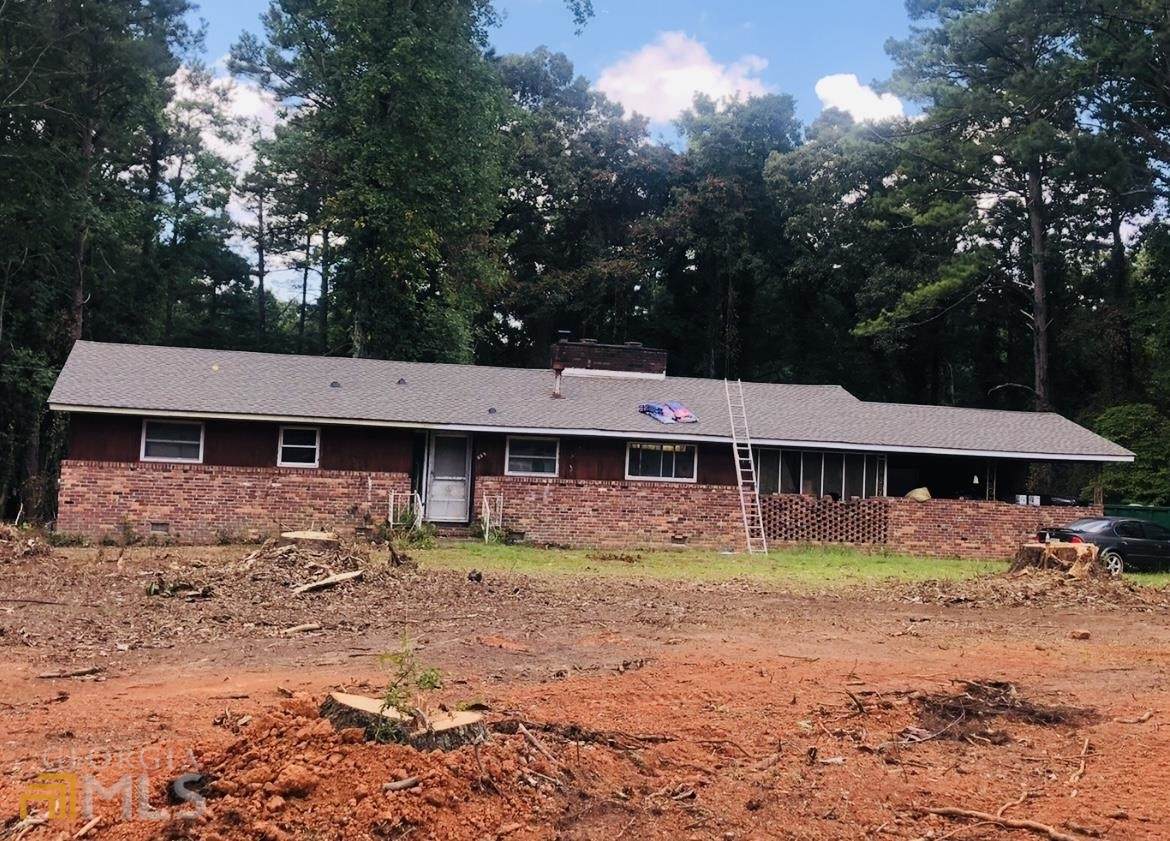 325 Kelly Drive - Photo 1