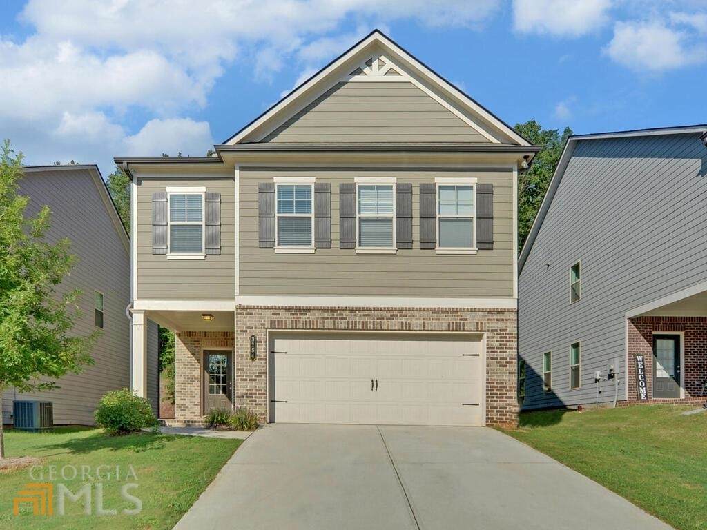 3154 Hawthorne Path - Photo 1
