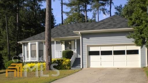 2920 Trotters Pointe Drive - Photo 1