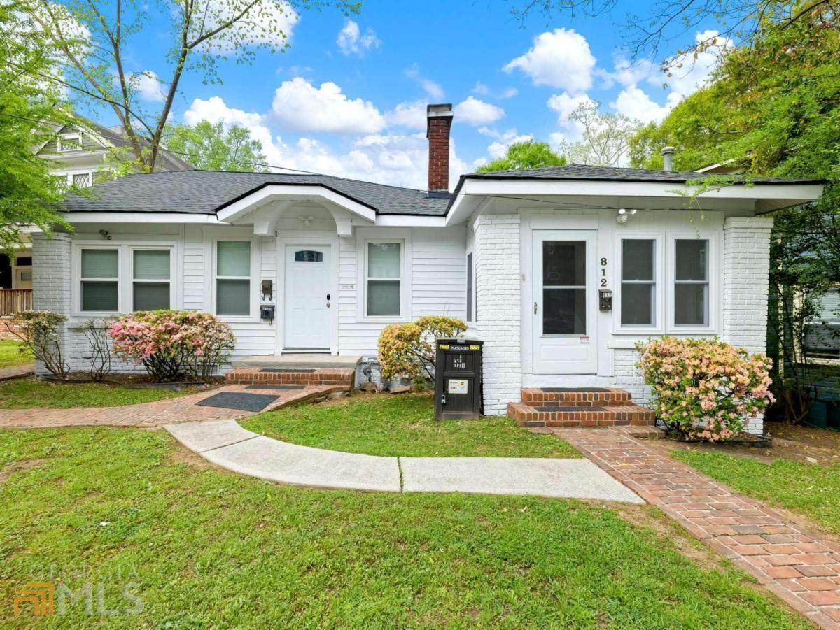 812 Monroe Drive - Photo 1