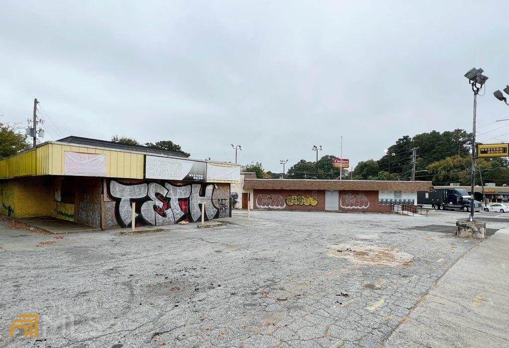 801 James Jackson Parkway - Photo 1