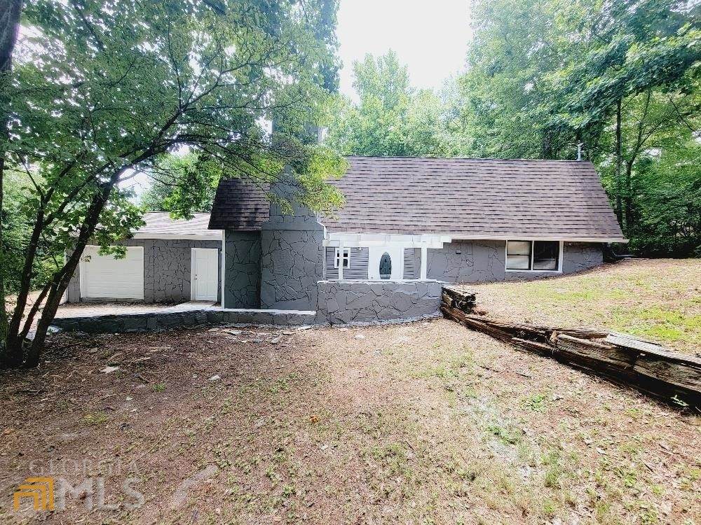 6182 Lollis Creek Road - Photo 1