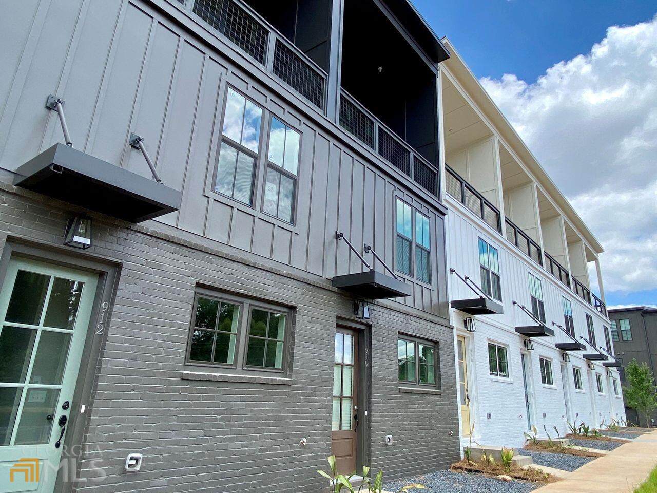 910 Brees Court - Photo 1