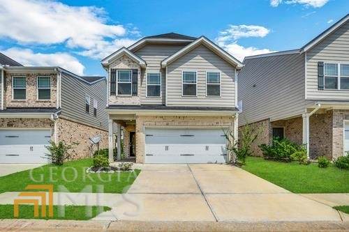 323 Rankin Circle - Photo 1