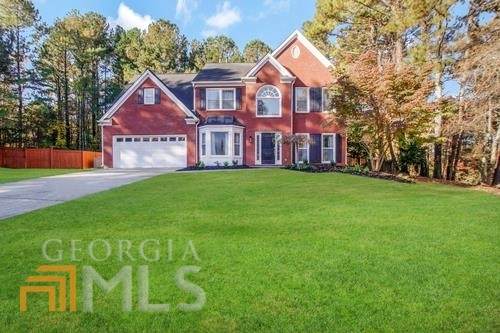 294 Saybrooke Crossing - Photo 1
