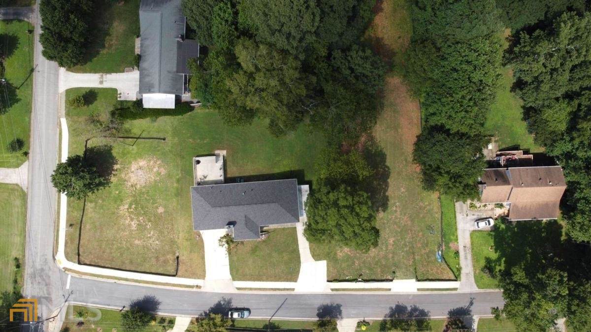 576 Thomas Lane - Photo 1