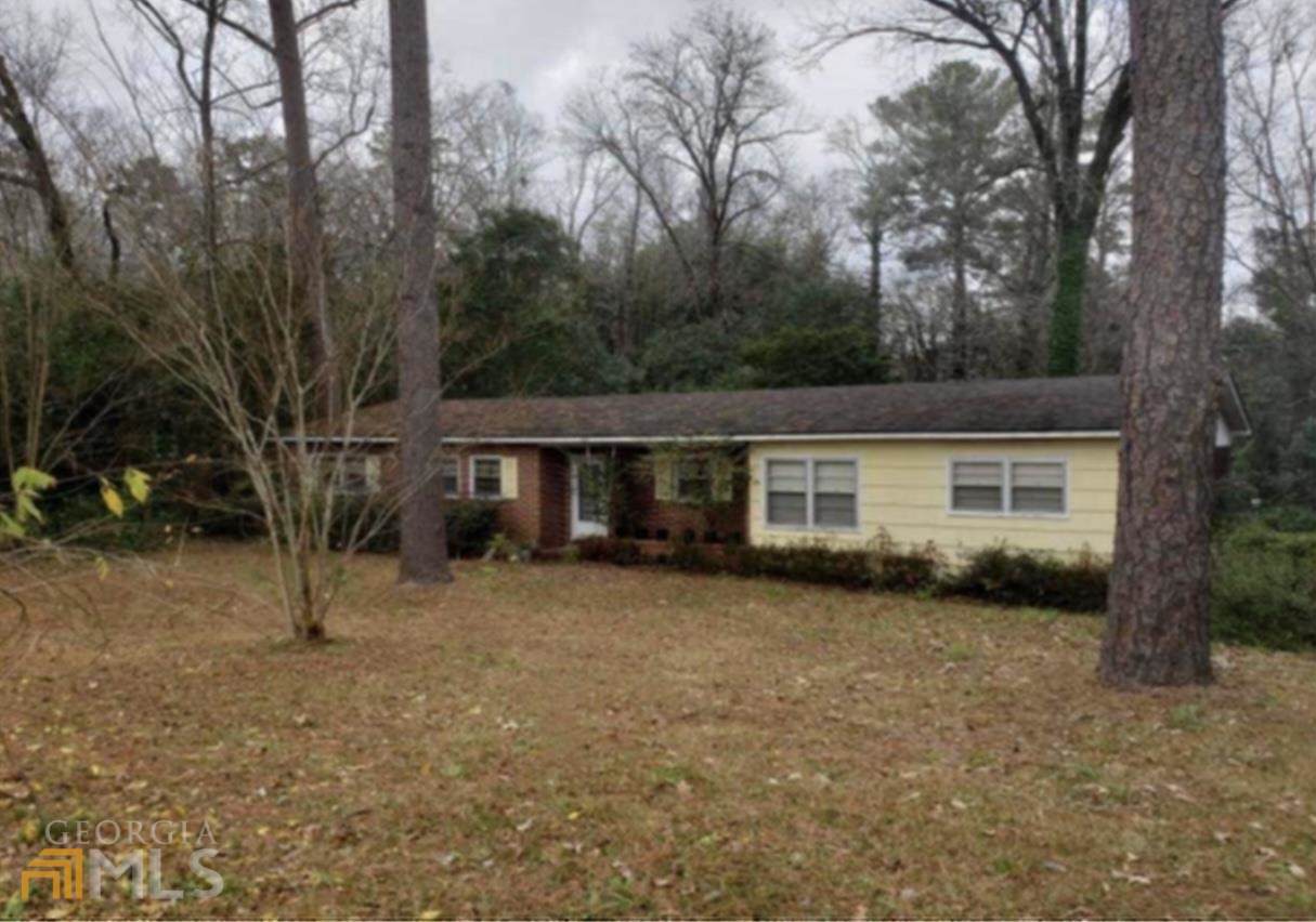 1054 Pine Knoll Drive - Photo 1