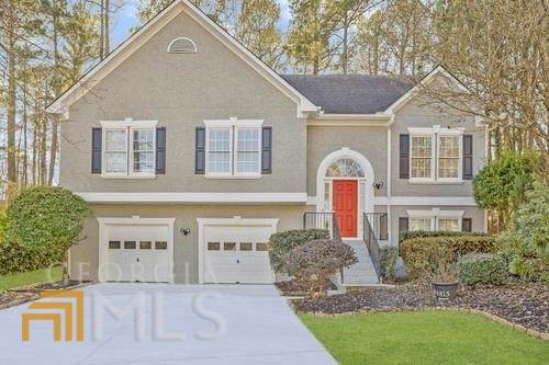 6815 Waters Edge Drive - Photo 1