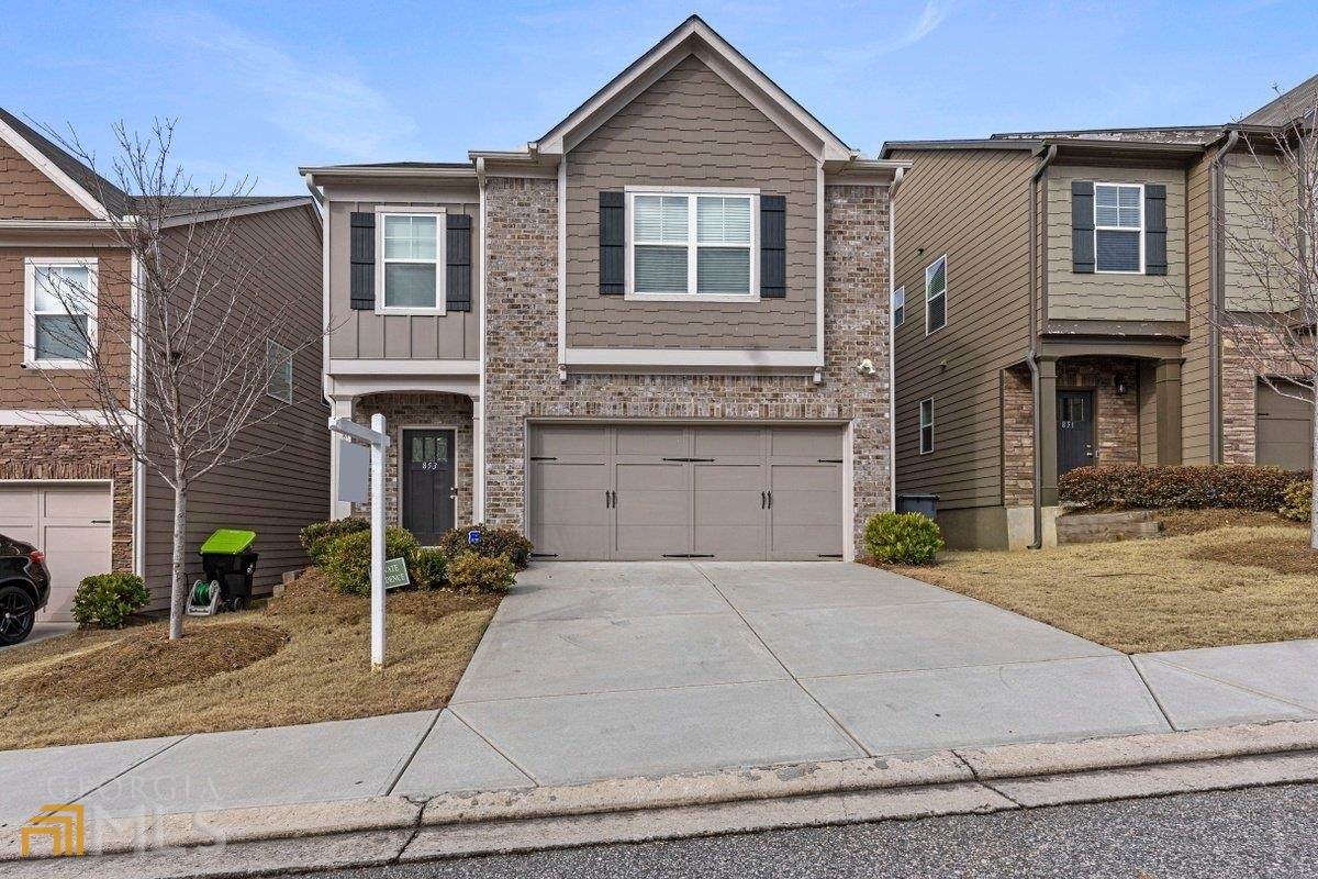 853 Regal Lane - Photo 1