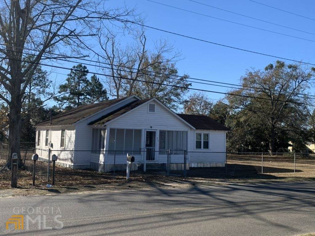 215 Frank Road - Photo 1
