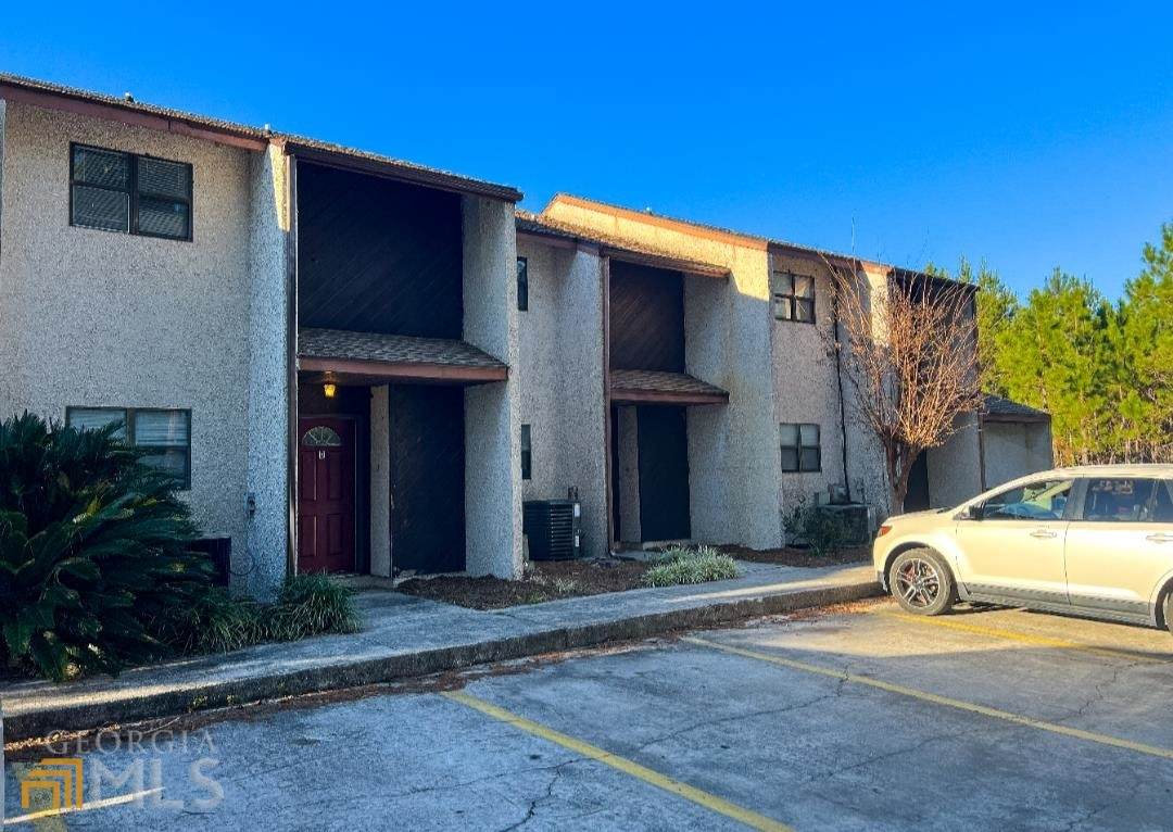 120 D,E,F Country Club Road - Photo 1