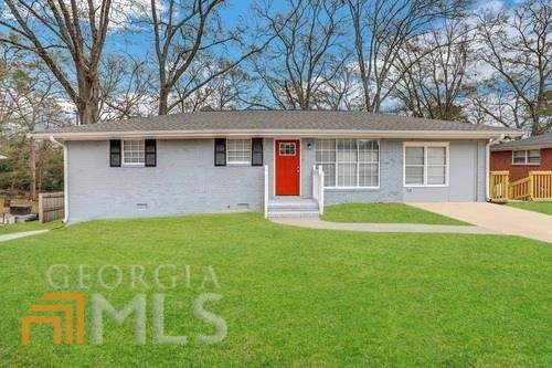 1555 Mountain View Circle - Photo 1