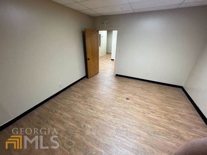 138 Park Avenue - Photo 1