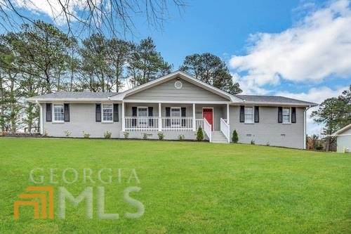 2058 Englewood Way - Photo 1