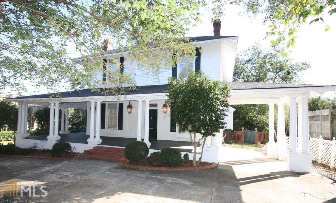 409 Broad St - Photo 1