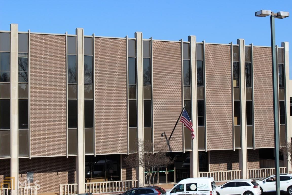 501 Broad St - Photo 1
