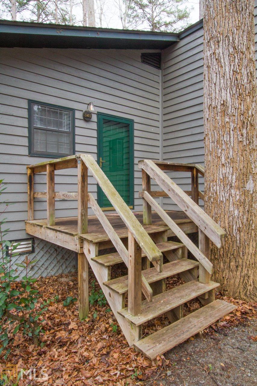 345 Rue Chalet - Photo 1