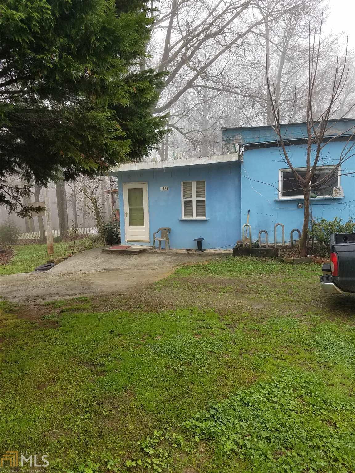 1391 Westbrook Rd - Photo 1