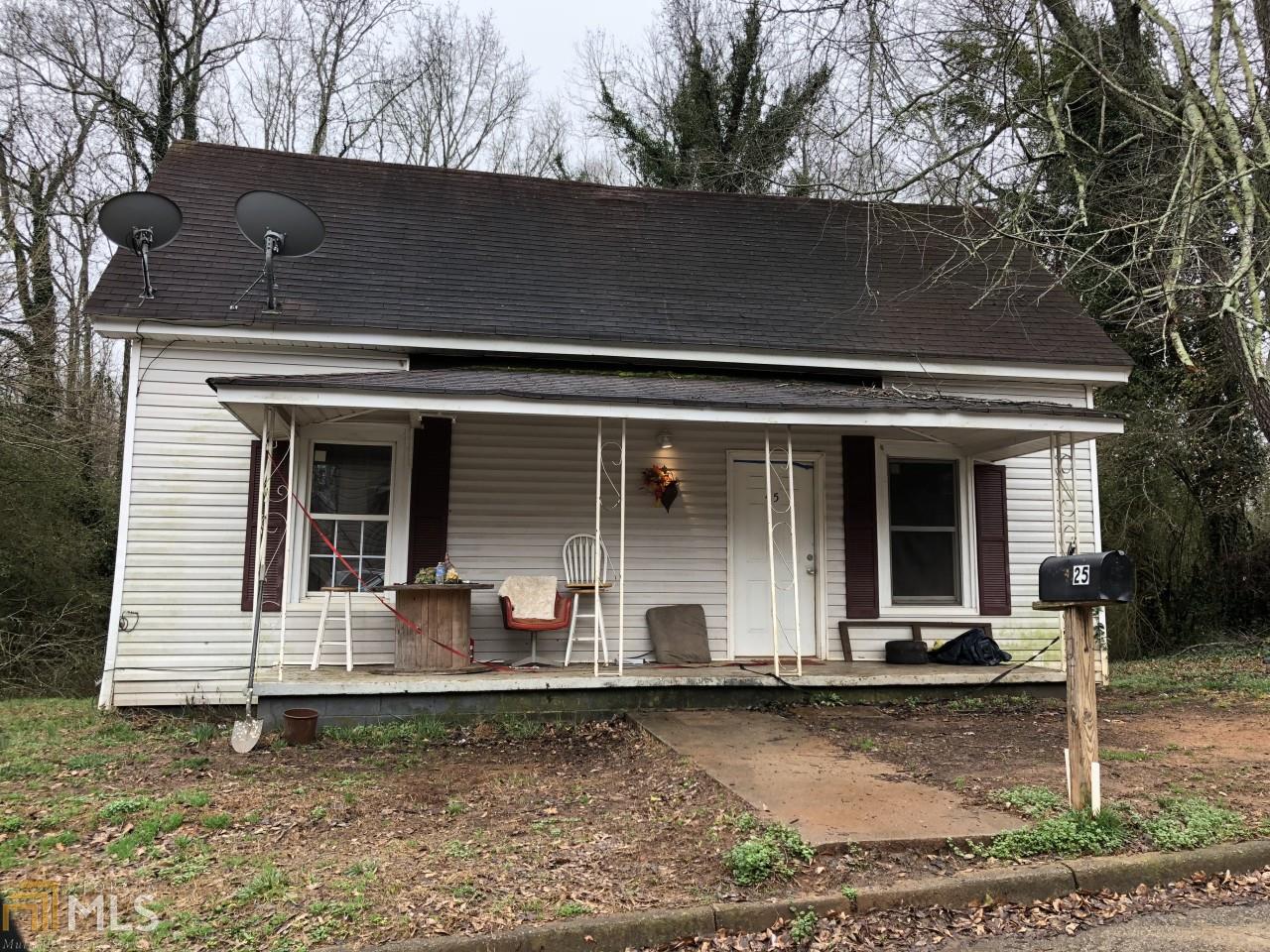 25 Lakeview Ave - Photo 1