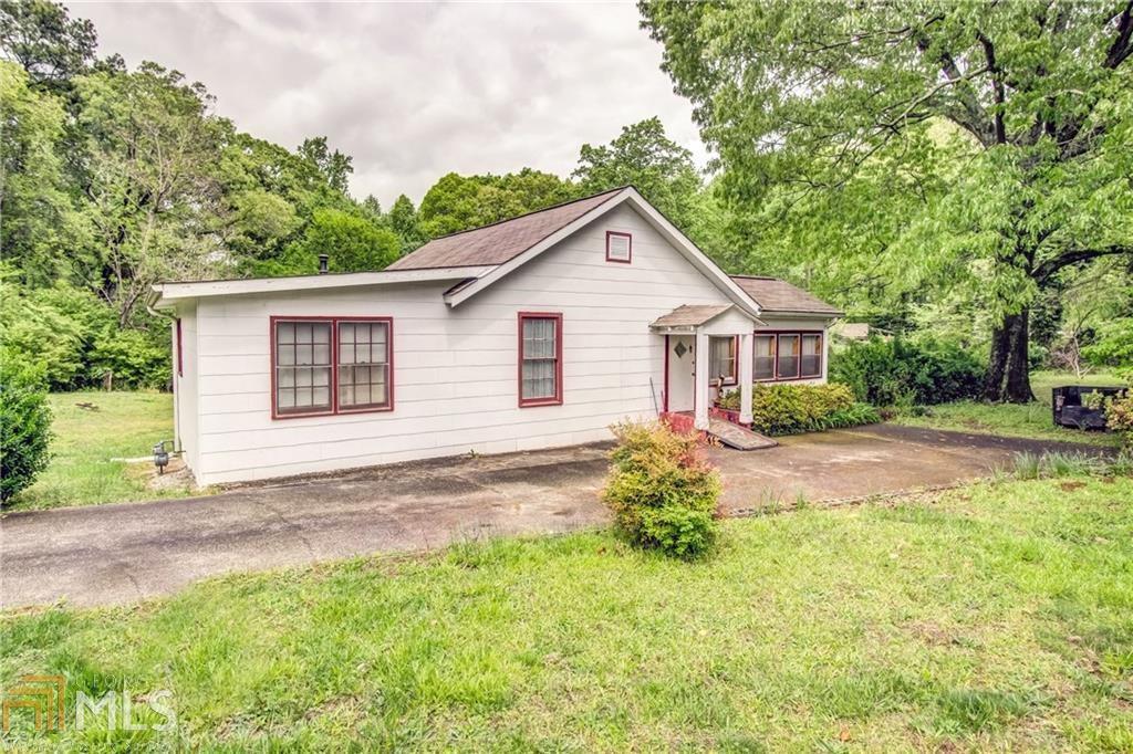 245 Hunnicutt Rd - Photo 1