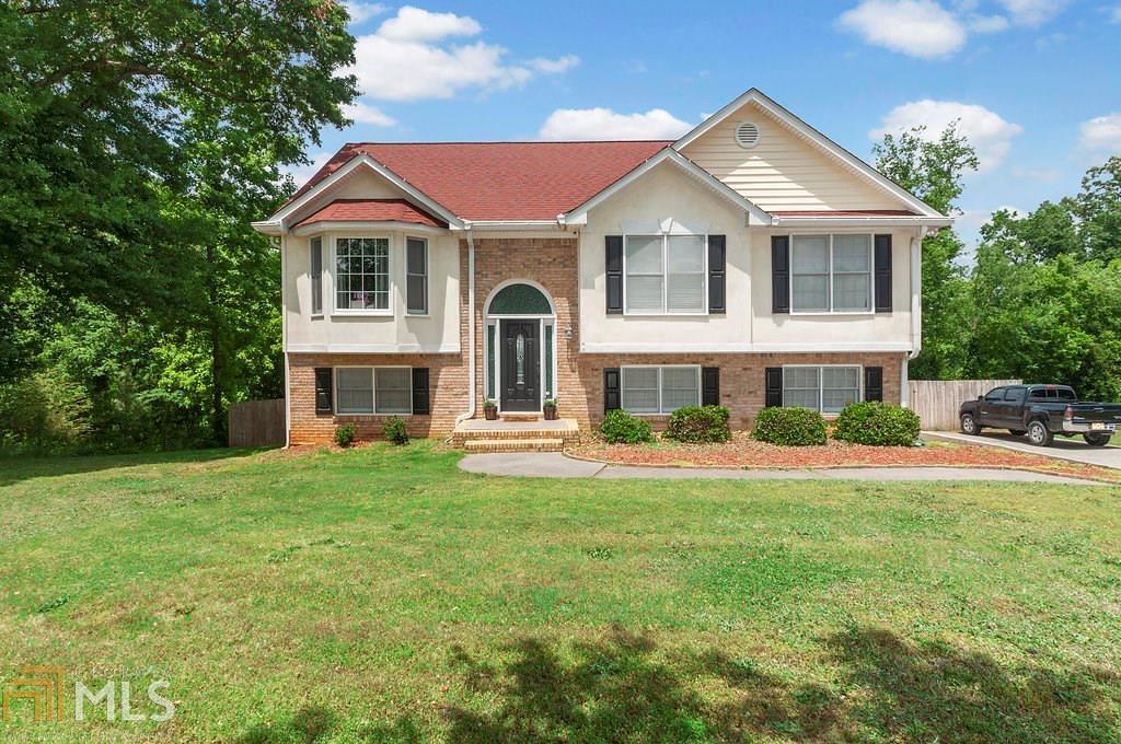 22 Farmbrook Dr - Photo 1