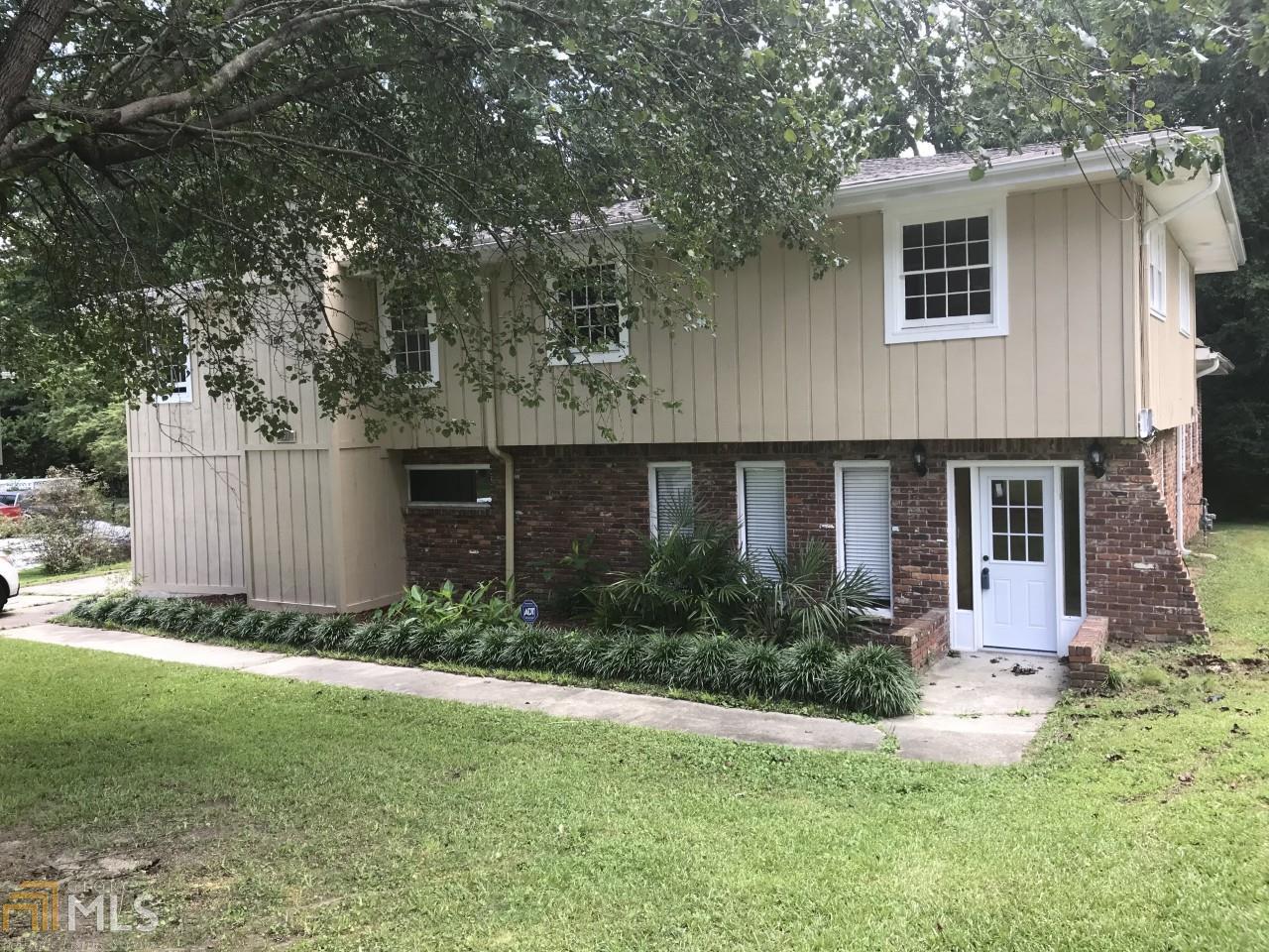150 El Monte Ct - Photo 1