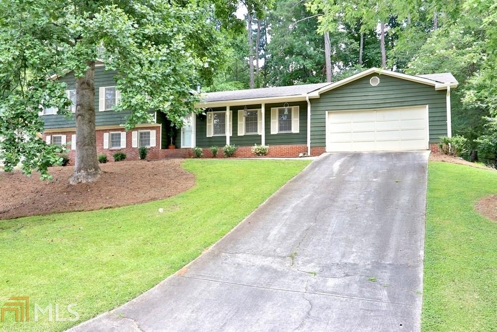 63 Vanessa Drive Se - Photo 1