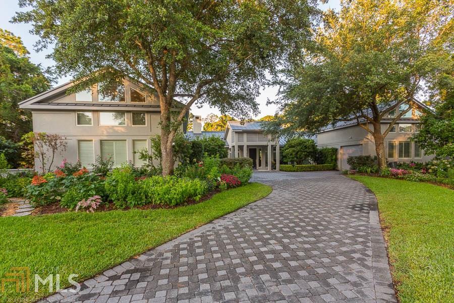 106 Gleneagles - Photo 1