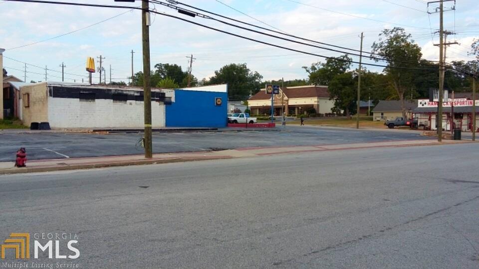 309 College Dr - Photo 1