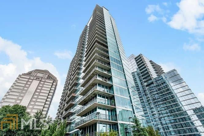 1080 Peachtree St - Photo 1