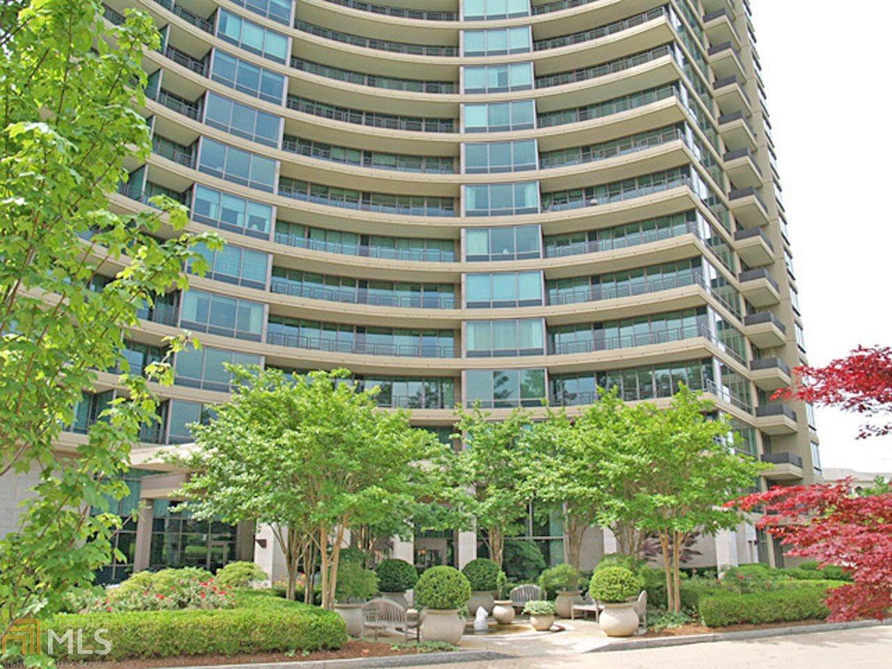 700 Park Regency Pl - Photo 1