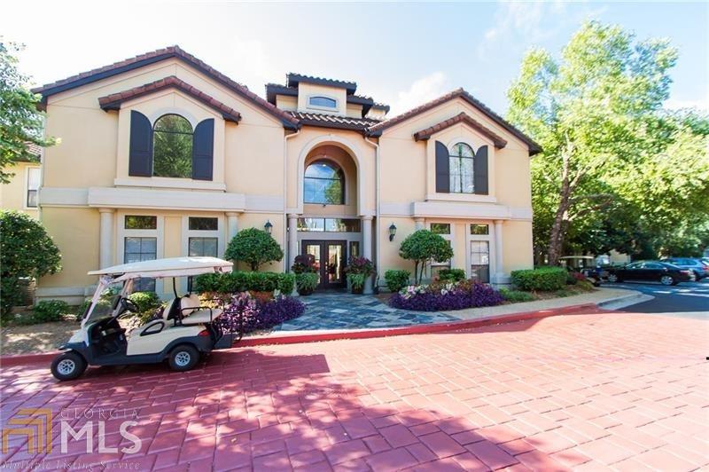 3777 Peachtree Rd - Photo 1